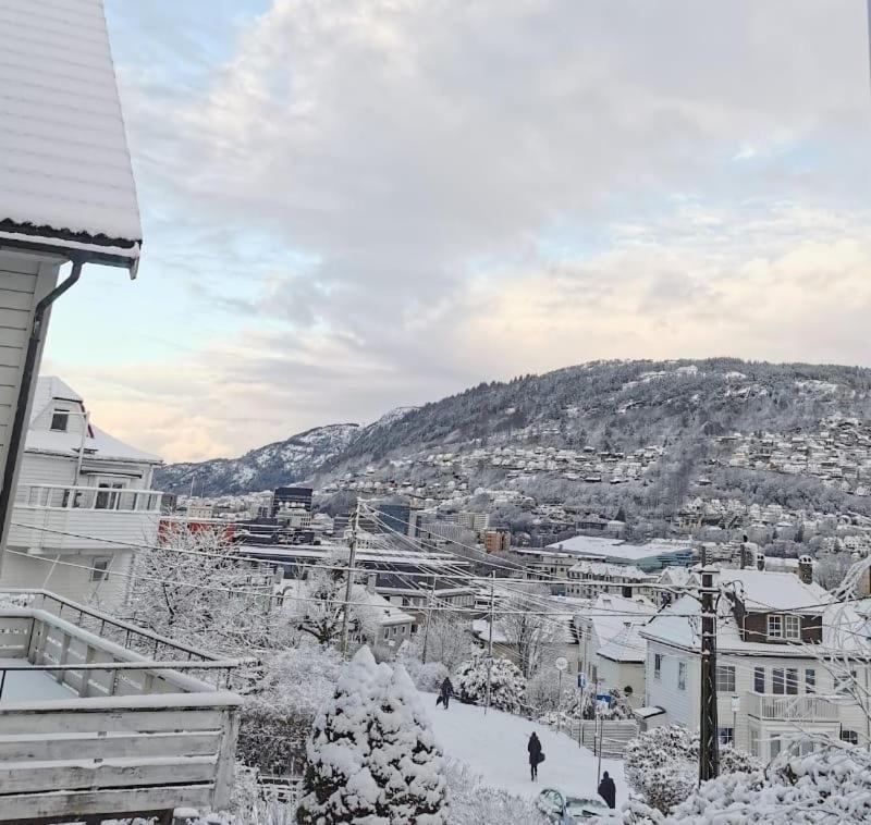 Spacious And Beautiful Apartment In Bergen With Free Parking 외부 사진