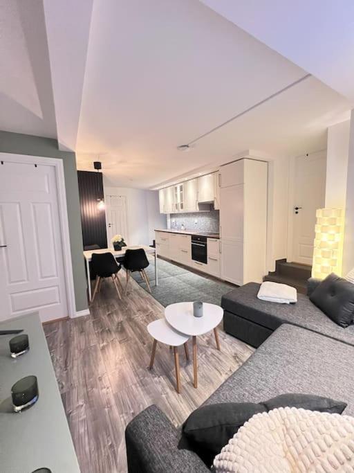 Spacious And Beautiful Apartment In Bergen With Free Parking 외부 사진